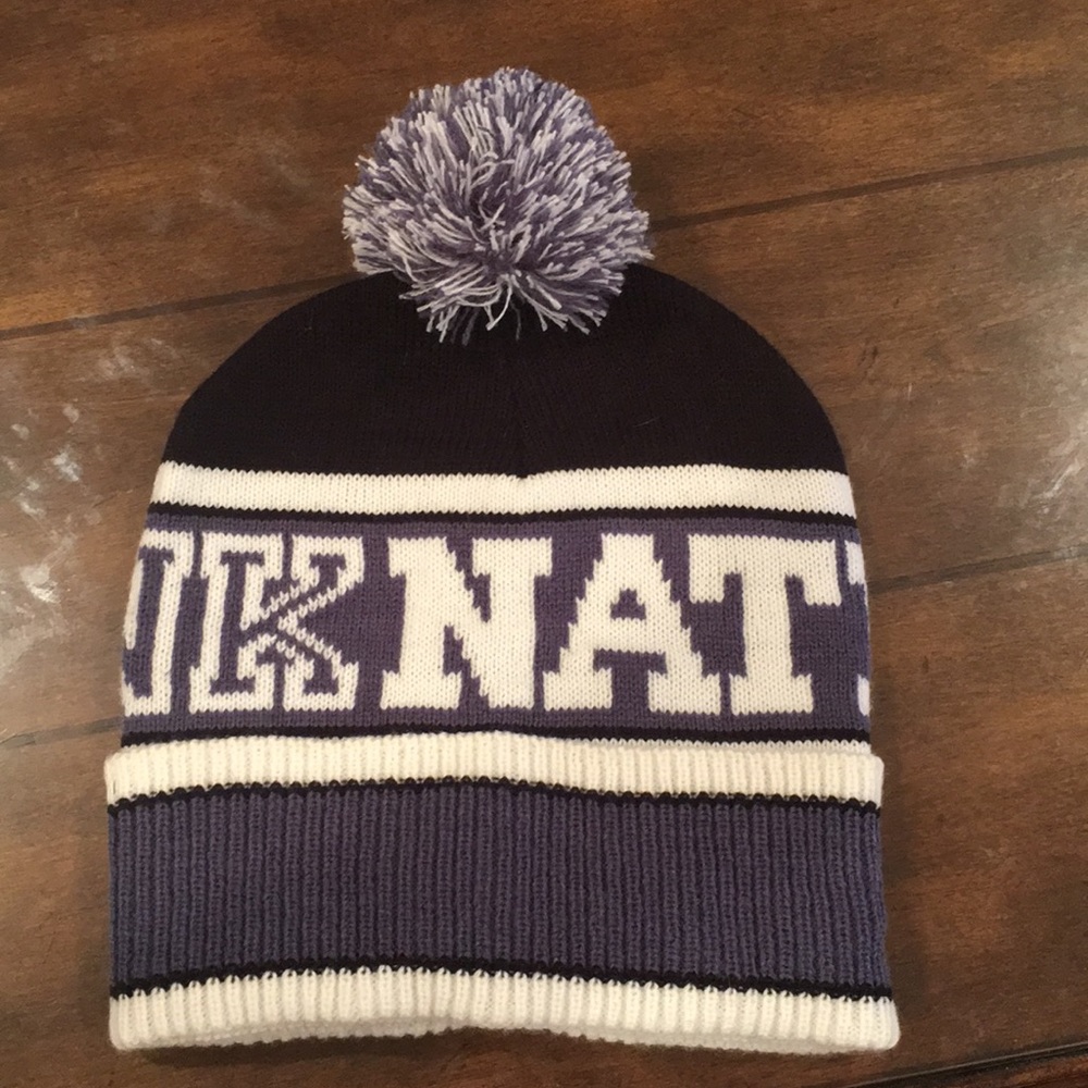 VsPink hat